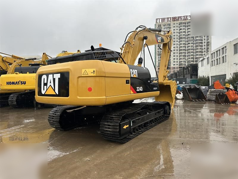 CATERPILLAR 324DL on lease CATERPILLAR 324DL: picture 6
