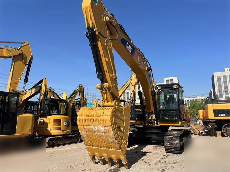 CATERPILLAR 324DL - Crawler excavator: picture 3 CATERPILLAR 324DL - Crawler excavator: picture 3
