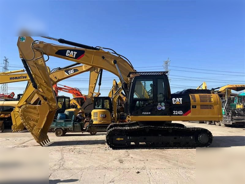 CATERPILLAR 324DL - Crawler excavator: picture 1 CATERPILLAR 324DL - Crawler excavator: picture 1