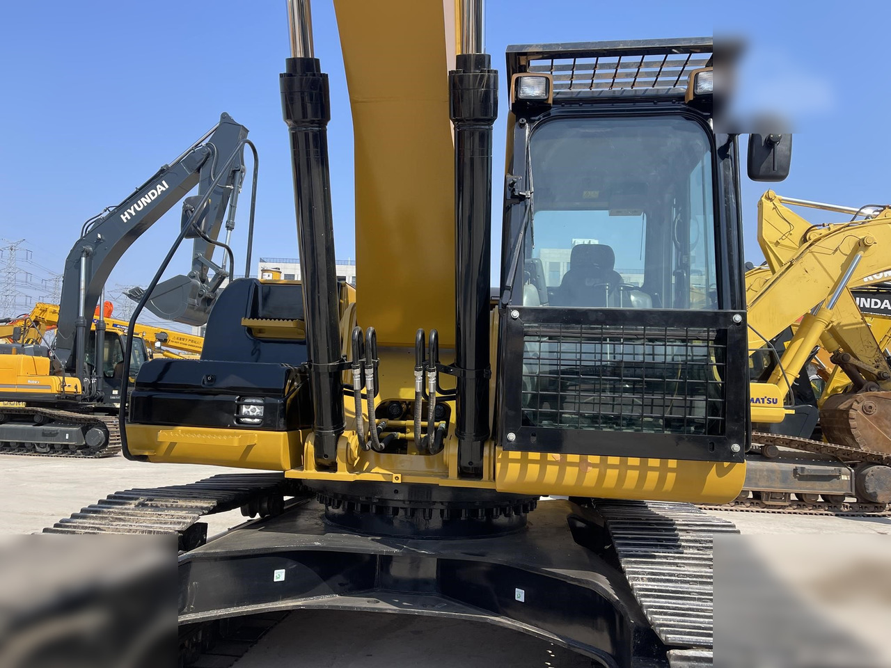 CATERPILLAR 330DL - Crawler excavator: picture 2 CATERPILLAR 330DL - Crawler excavator: picture 2