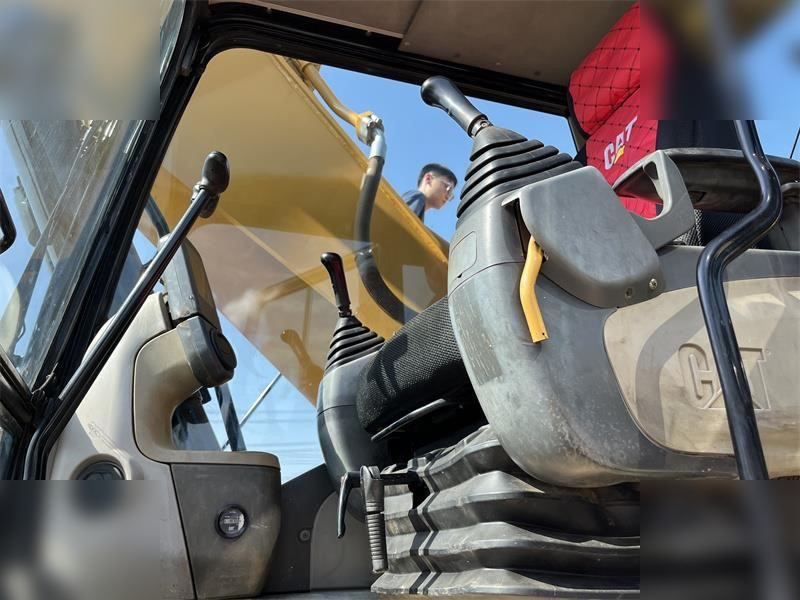 Crawler excavator CATERPILLAR 336D: picture 8 Crawler excavator CATERPILLAR 336D: picture 8