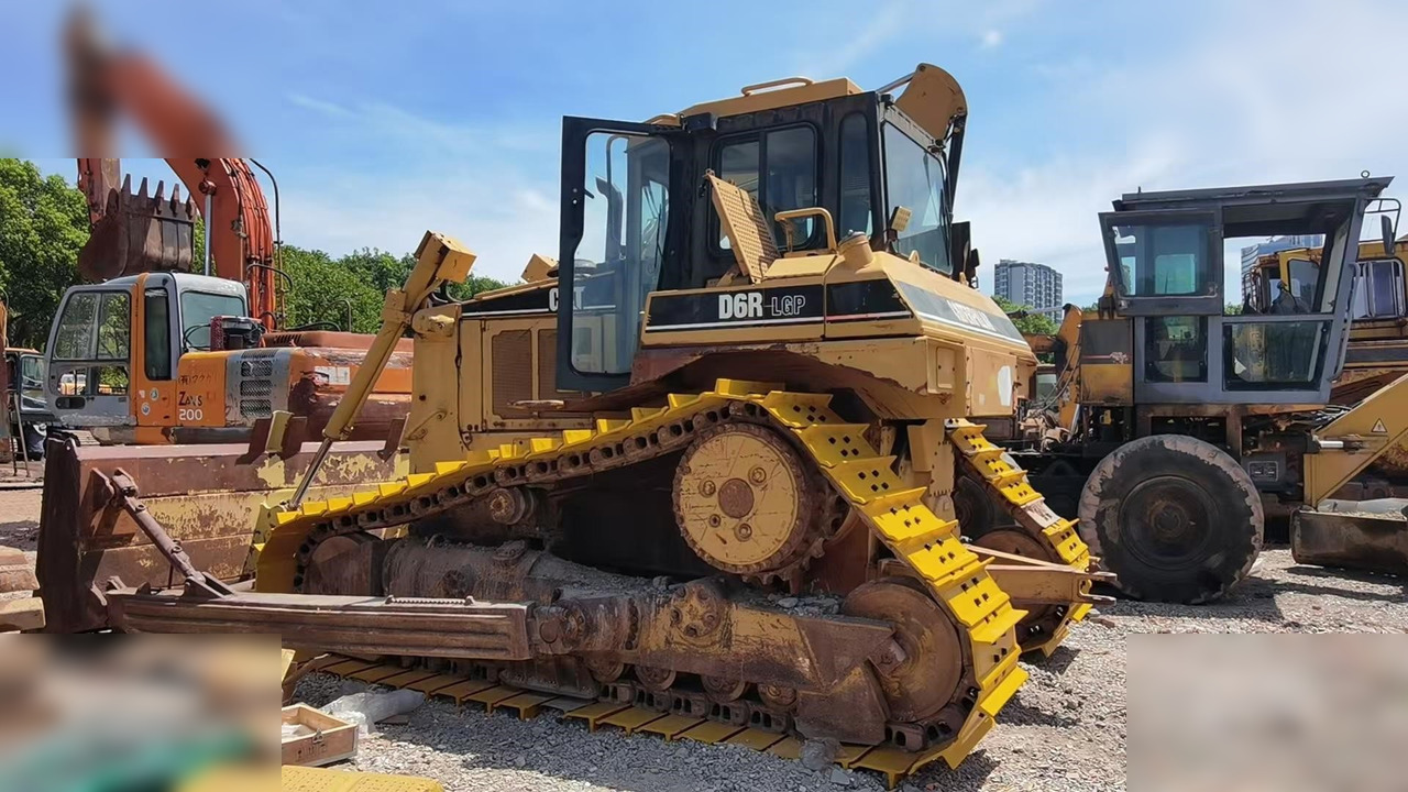 CATERPILLAR D6R LGP - Bulldozer: picture 1 CATERPILLAR D6R LGP - Bulldozer: picture 1
