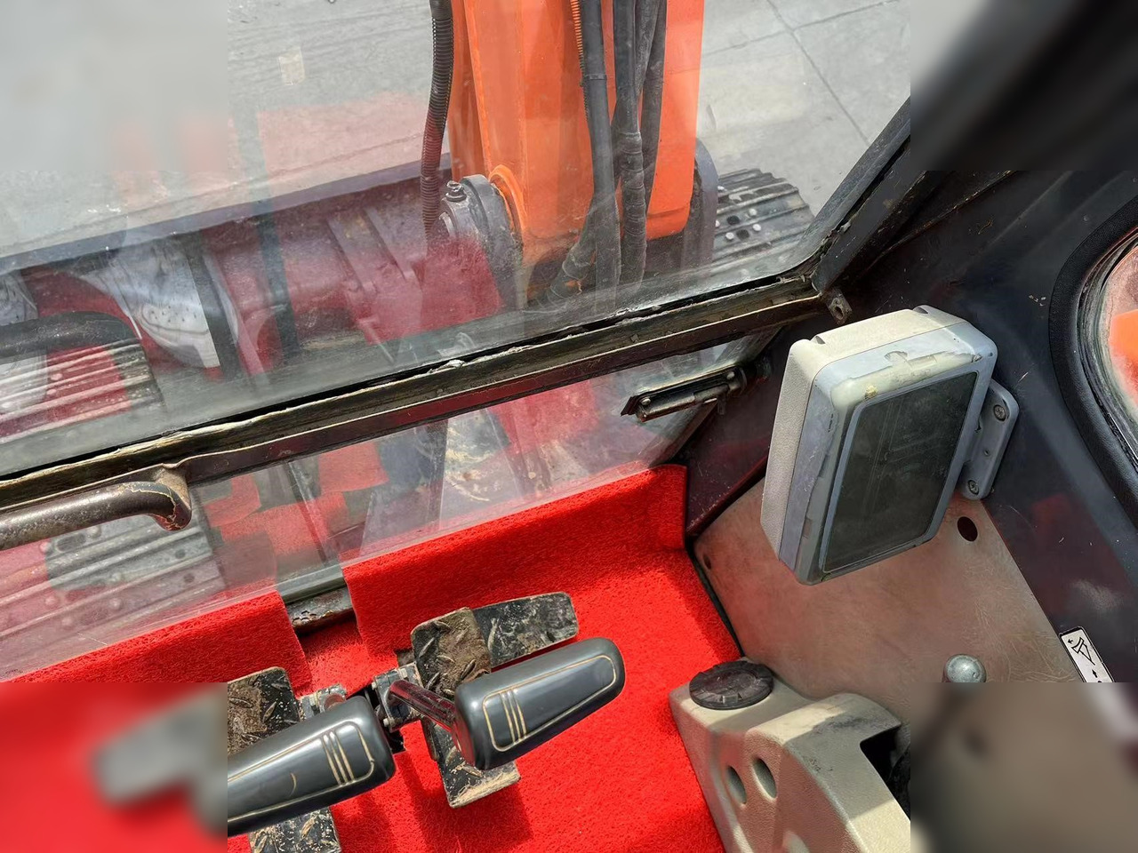 Mini excavator DOOSAN DH55: picture 7