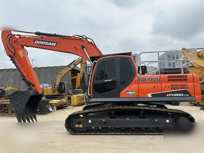 DOOSAN DX260 LC - Crawler excavator: picture 1 DOOSAN DX260 LC - Crawler excavator: picture 1