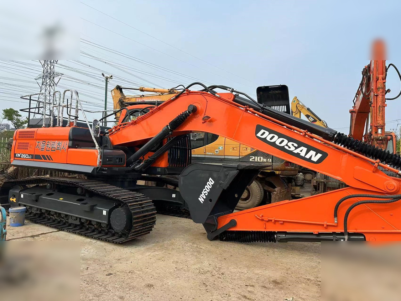 DOOSAN DX260 LC - Crawler excavator: picture 3 DOOSAN DX260 LC - Crawler excavator: picture 3