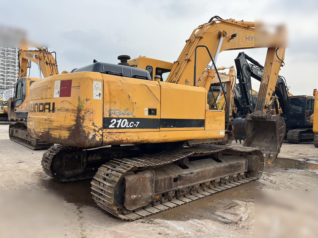 HYUNDAI ROBEX 210 LC-7 - Crawler excavator: picture 1 HYUNDAI ROBEX 210 LC-7 - Crawler excavator: picture 1