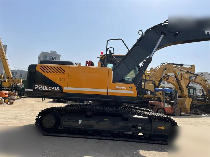 HYUNDAI ROBEX 220 LC-9S - Crawler excavator: picture 5 HYUNDAI ROBEX 220 LC-9S - Crawler excavator: picture 5
