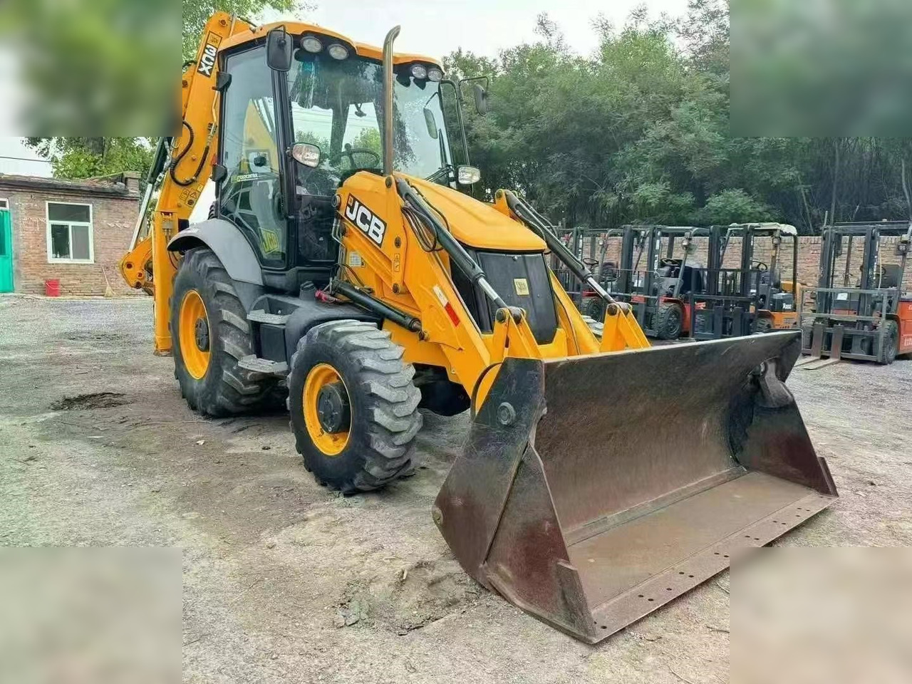 JCB 3CX - Backhoe loader: picture 2 JCB 3CX - Backhoe loader: picture 2