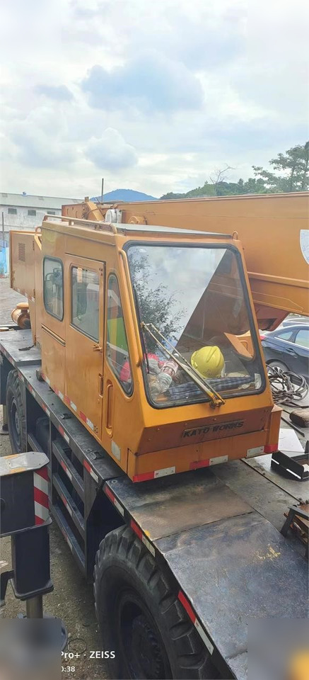 KATO KR25H - Rough terrain crane: picture 4 KATO KR25H - Rough terrain crane: picture 4