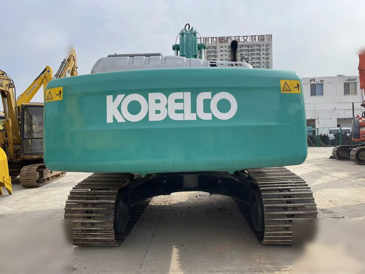 KOBELCO SK210 - Crawler excavator: picture 4 KOBELCO SK210 - Crawler excavator: picture 4