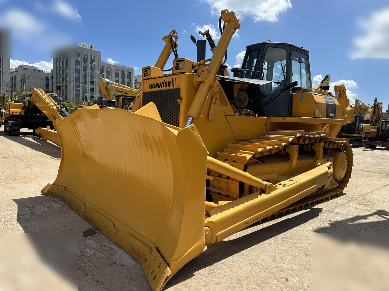 KOMATSU D155A-5 - Bulldozer: picture 2 KOMATSU D155A-5 - Bulldozer: picture 2