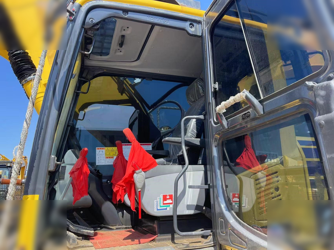 Crawler excavator KOMATSU PC200-8: picture 7 Crawler excavator KOMATSU PC200-8: picture 7