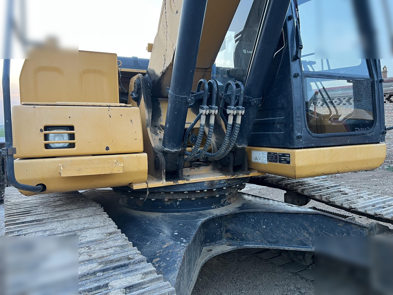 Crawler excavator LIUGONG 922E: picture 6