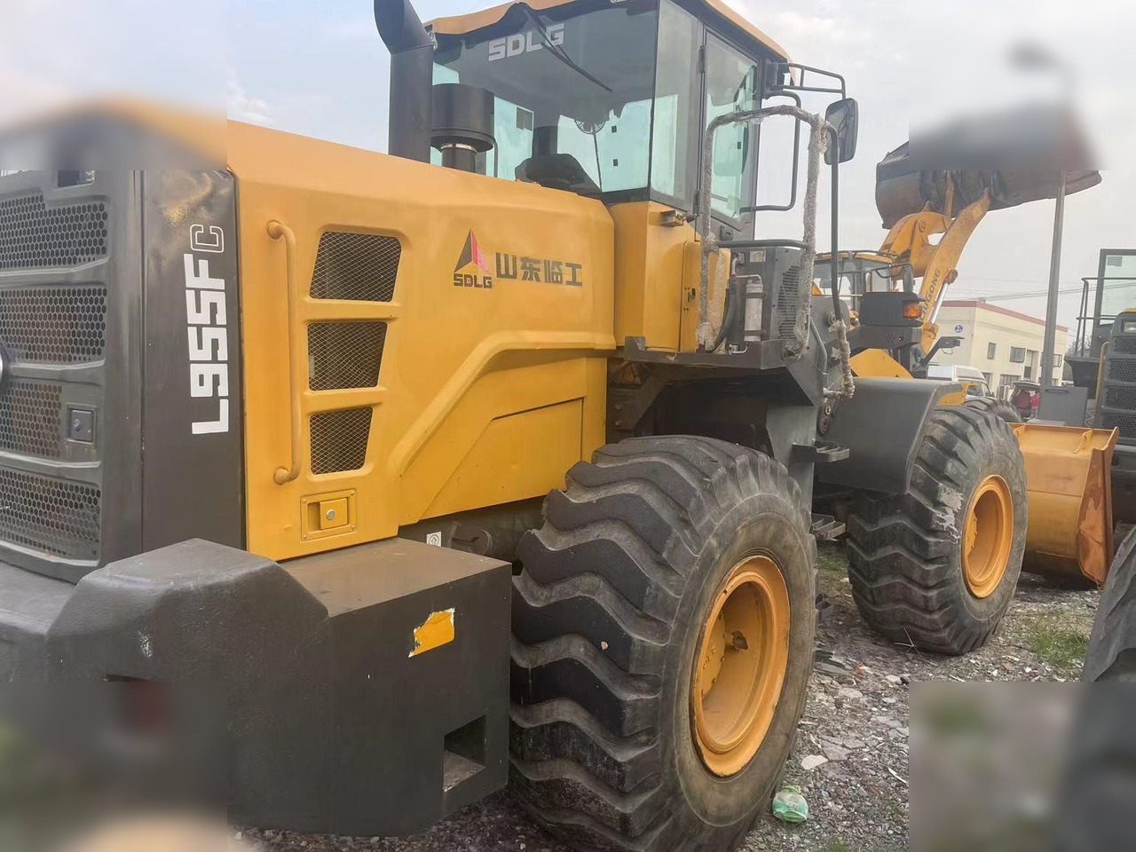 SDLG L955F - Wheel loader: picture 5 SDLG L955F - Wheel loader: picture 5