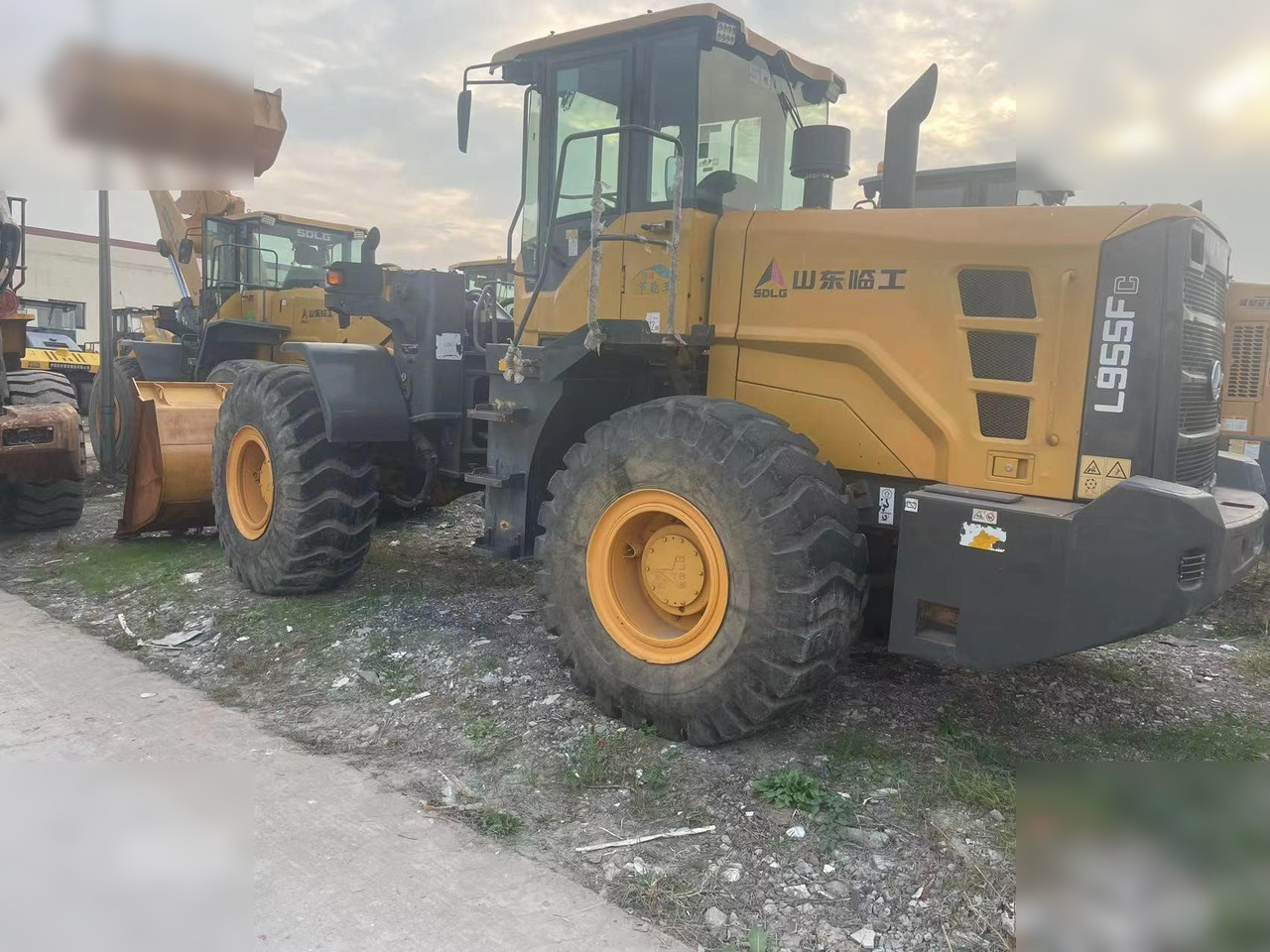 SDLG L955F - Wheel loader: picture 1 SDLG L955F - Wheel loader: picture 1