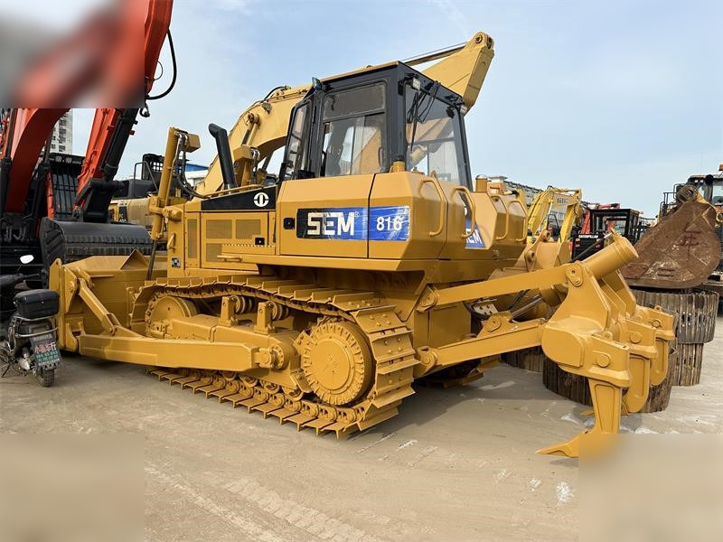 SEM 816 - Bulldozer: picture 2 SEM 816 - Bulldozer: picture 2