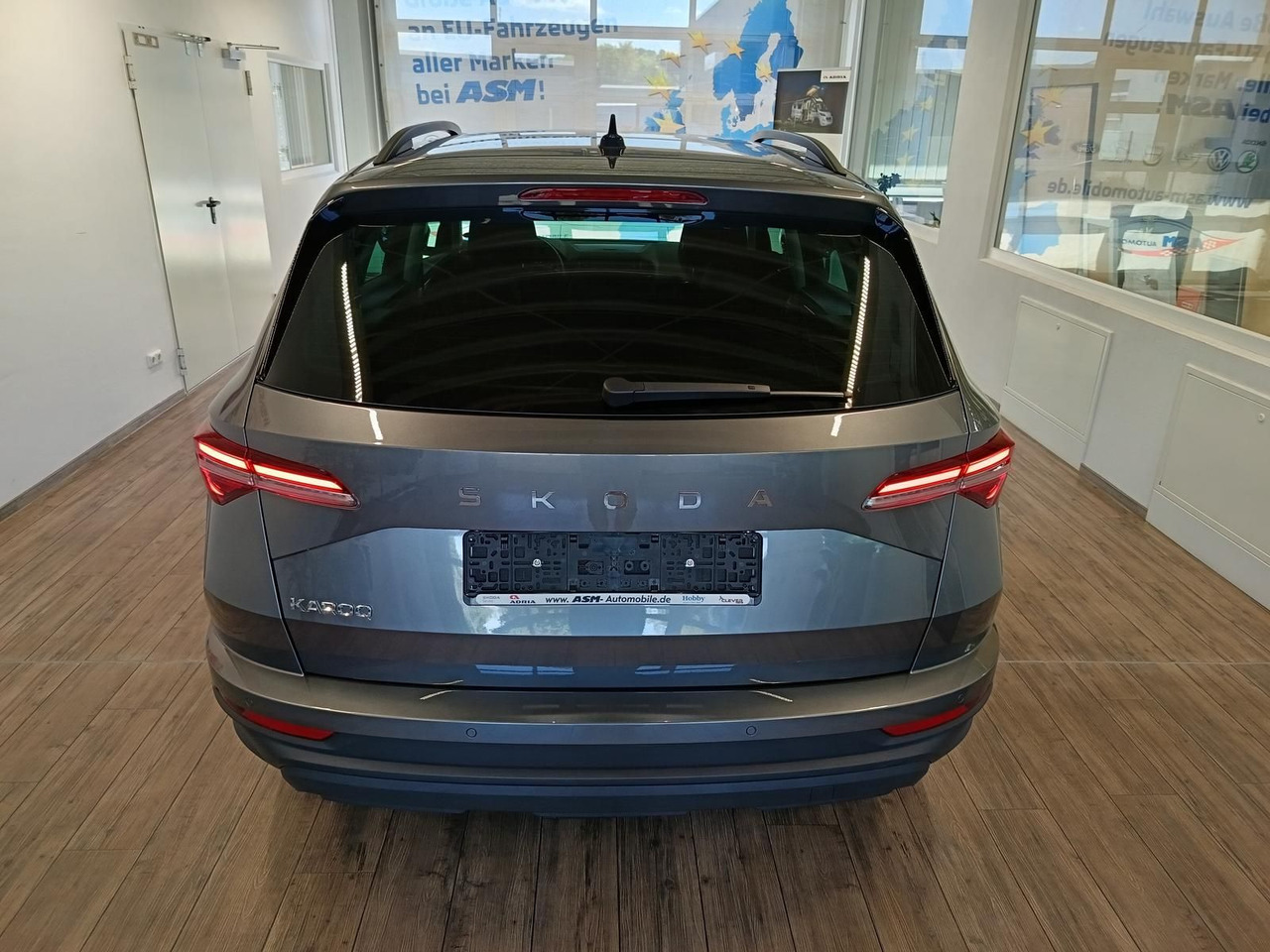 Skoda Karoq Selection 1.5 TSI DSG*NAVI*ACC*AHK-VORBER* - SUV: picture 5 Skoda Karoq Selection 1.5 TSI DSG*NAVI*ACC*AHK-VORBER* - SUV: picture 5