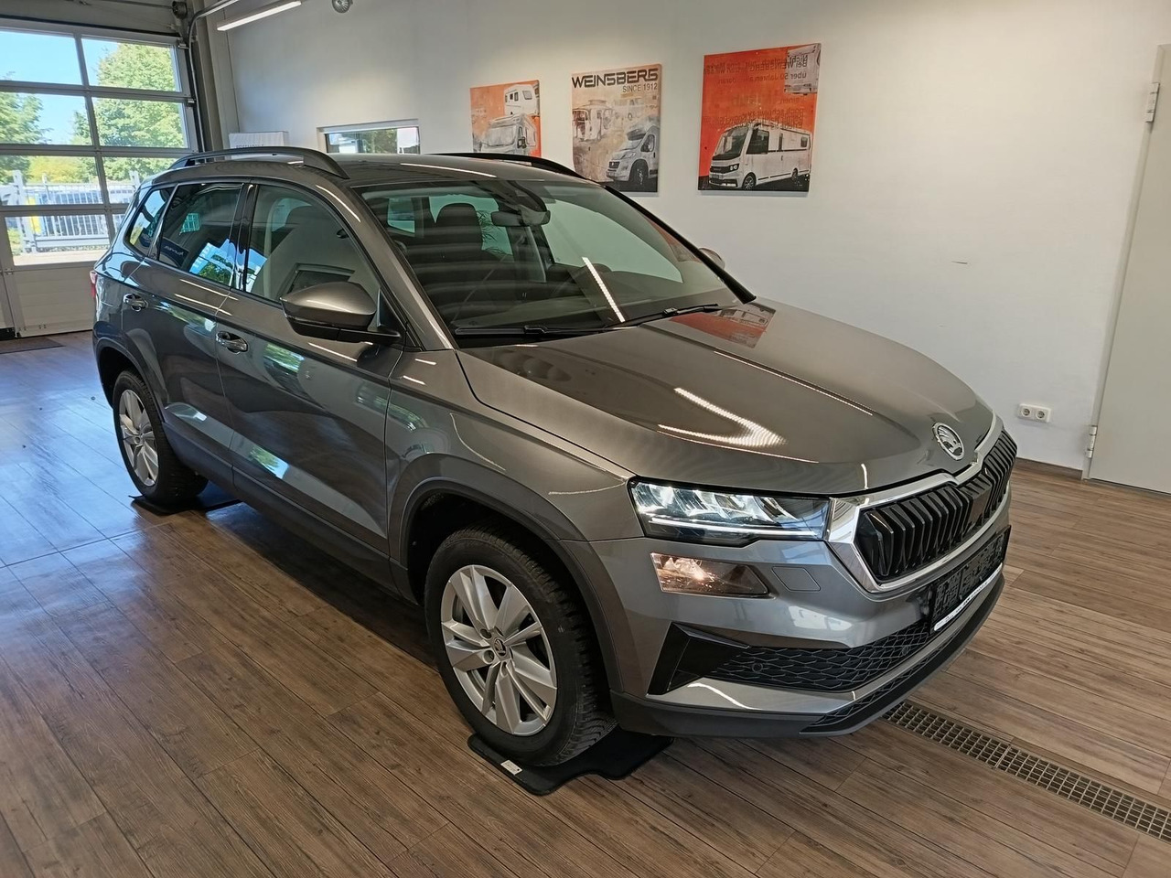 Skoda Karoq Selection 1.5 TSI DSG*NAVI*ACC*AHK-VORBER* - SUV: picture 3 Skoda Karoq Selection 1.5 TSI DSG*NAVI*ACC*AHK-VORBER* - SUV: picture 3