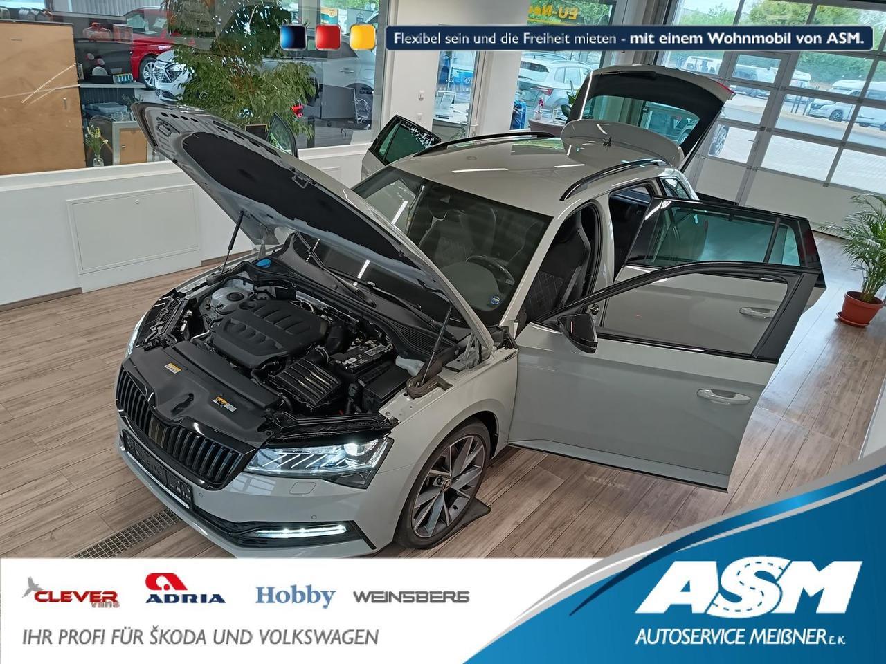 Skoda Superb Combi Sportline 2.0TSI DSG4x4*AHK*DCC*ACC - Car: picture 1 Skoda Superb Combi Sportline 2.0TSI DSG4x4*AHK*DCC*ACC - Car: picture 1