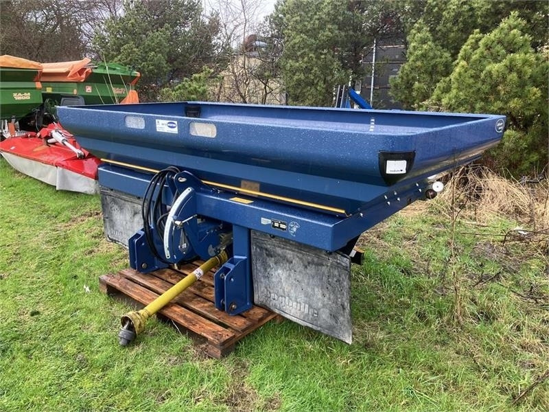 Bogballe M2 Med Calibrator Uniq - Fertilizer spreader: picture 1 Bogballe M2 Med Calibrator Uniq - Fertilizer spreader: picture 1