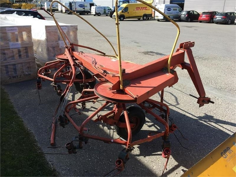 Holsø 4 m Combi høvender og rive - Tedder/ Rake: picture 2 Holsø 4 m Combi høvender og rive - Tedder/ Rake: picture 2