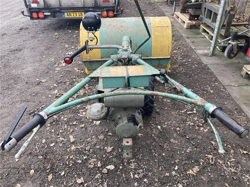 Irus U1200 med 120 cm fejemaskine - Industrial sweeper: picture 4 Irus U1200 med 120 cm fejemaskine - Industrial sweeper: picture 4