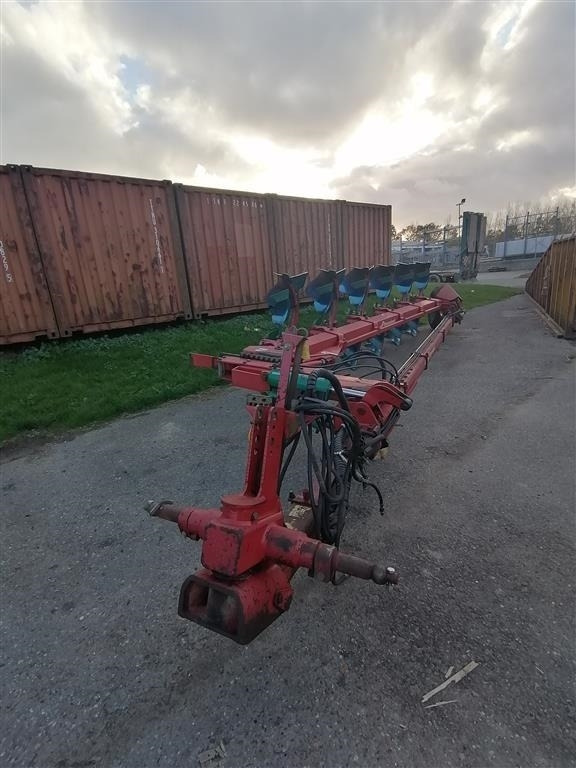 Kverneland PB100 6 furet Krop 9 underplov - Plow: picture 3 Kverneland PB100 6 furet Krop 9 underplov - Plow: picture 3