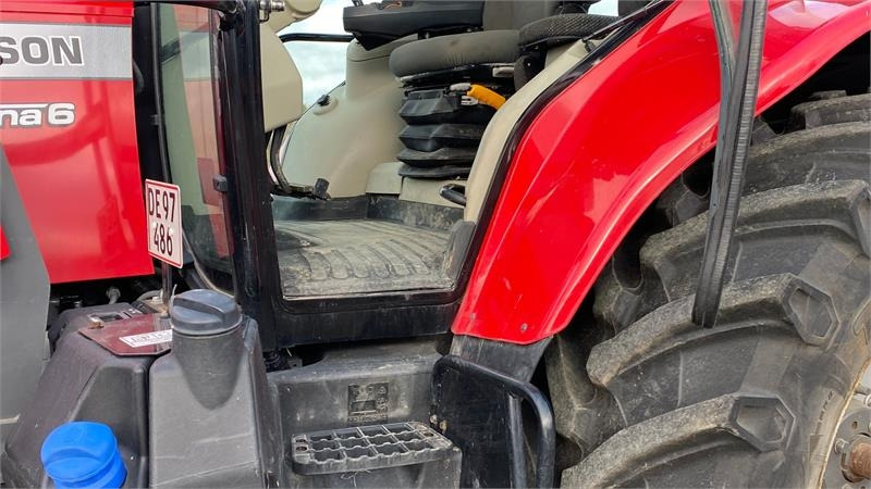 Massey Ferguson 7718S Dyna 6 Efficient inkl. FL4327 Frontlæsser  - Farm tractor: picture 3 Massey Ferguson 7718S Dyna 6 Efficient inkl. FL4327 Frontlæsser  - Farm tractor: picture 3