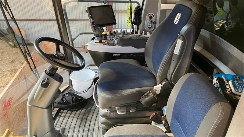 New Holland CX8.90 SLH - Combine harvester: picture 5 New Holland CX8.90 SLH - Combine harvester: picture 5