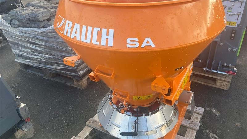 Rauch SA 360 PTO  - Sand/ Salt spreader for Municipal/ Special vehicle: picture 2 Rauch SA 360 PTO  - Sand/ Salt spreader for Municipal/ Special vehicle: picture 2
