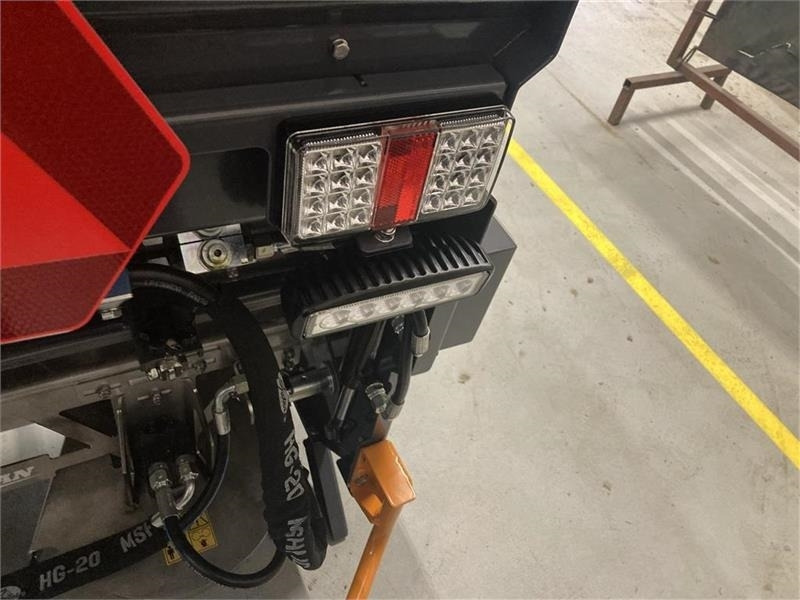 Sand/ Salt spreader for Municipal/ Special vehicle Timan CS-200 Combispreder 300 liter til traktor: picture 6