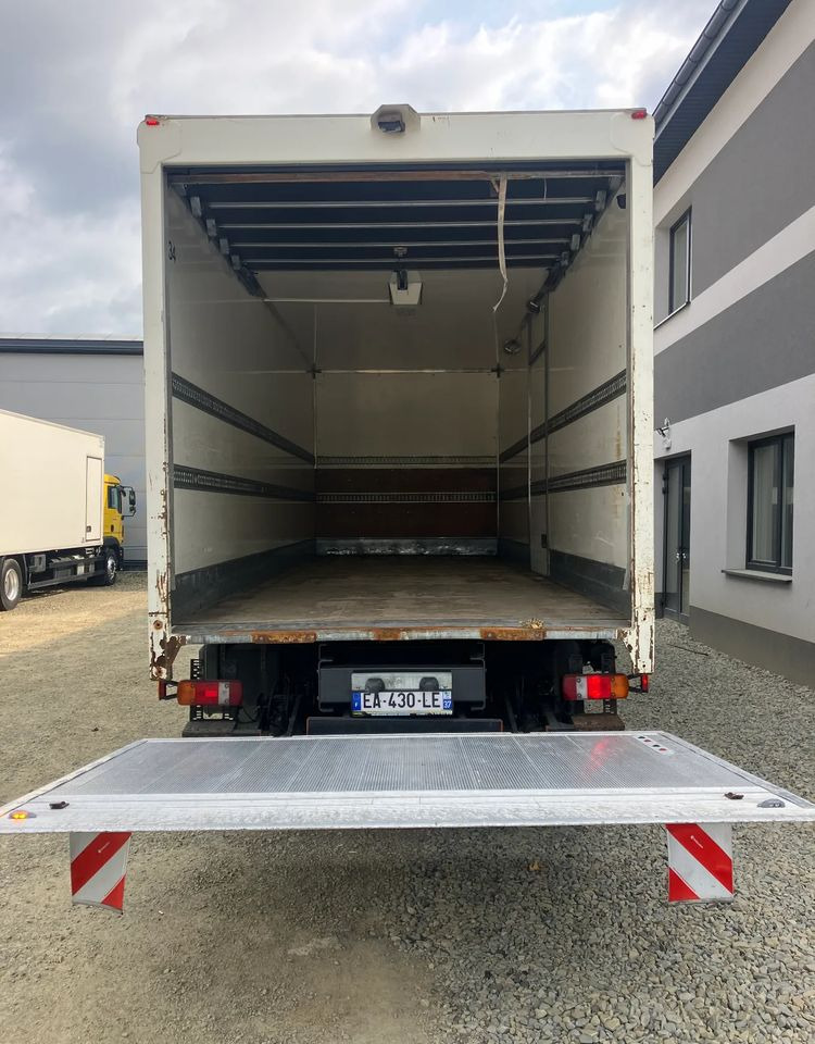 MAN MAN 18.290 kurierka kontener - Box truck: picture 5 MAN MAN 18.290 kurierka kontener - Box truck: picture 5