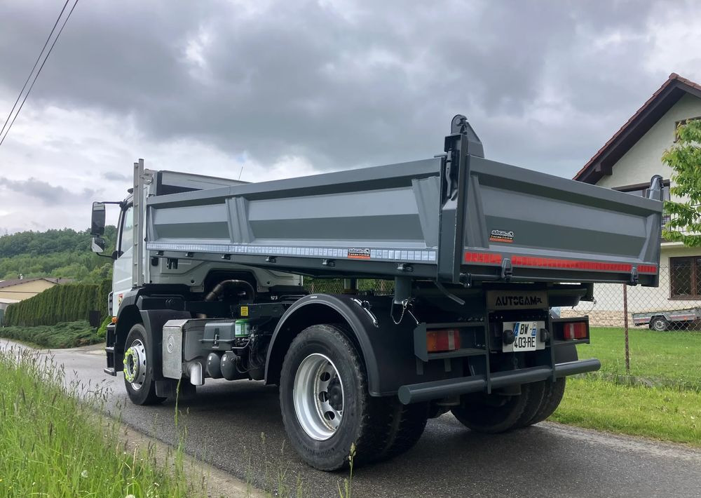 Mercedes-Benz Axor 1829 solidny kiper wywrotka blokada mostu - Tipper: picture 4 Mercedes-Benz Axor 1829 solidny kiper wywrotka blokada mostu - Tipper: picture 4