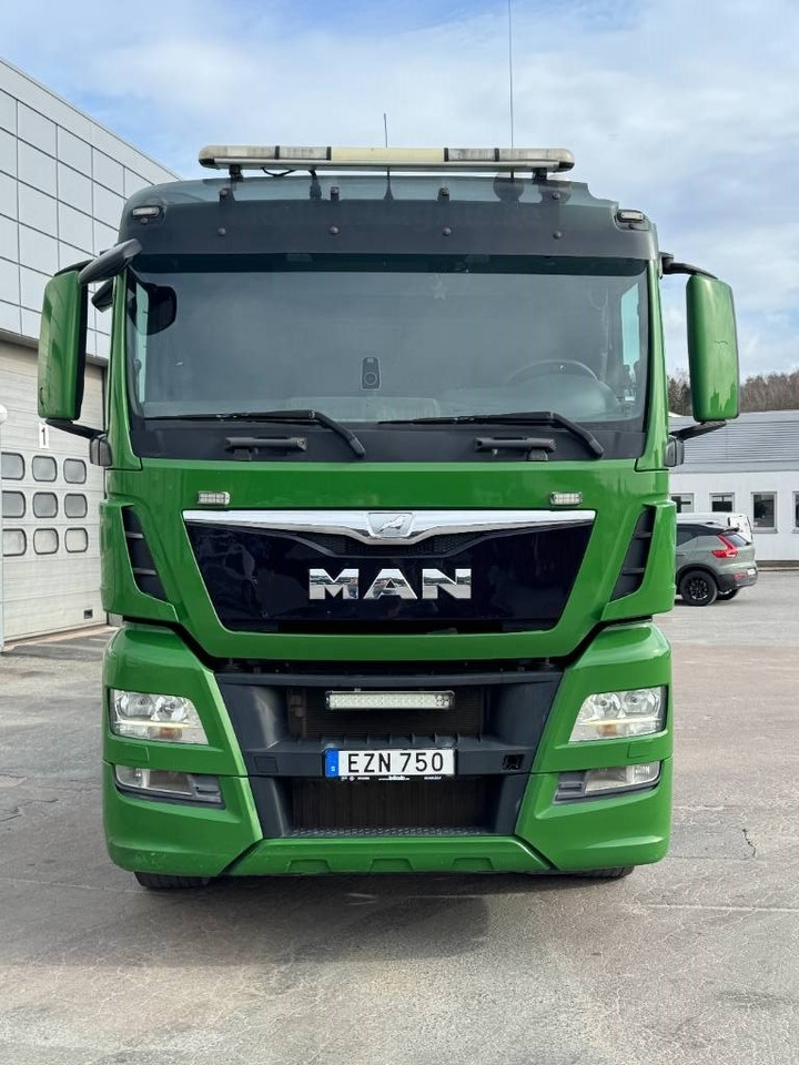 MAN TGX 35.480 8x4-4 Lastväxlare - Hook lift truck: picture 2 MAN TGX 35.480 8x4-4 Lastväxlare - Hook lift truck: picture 2