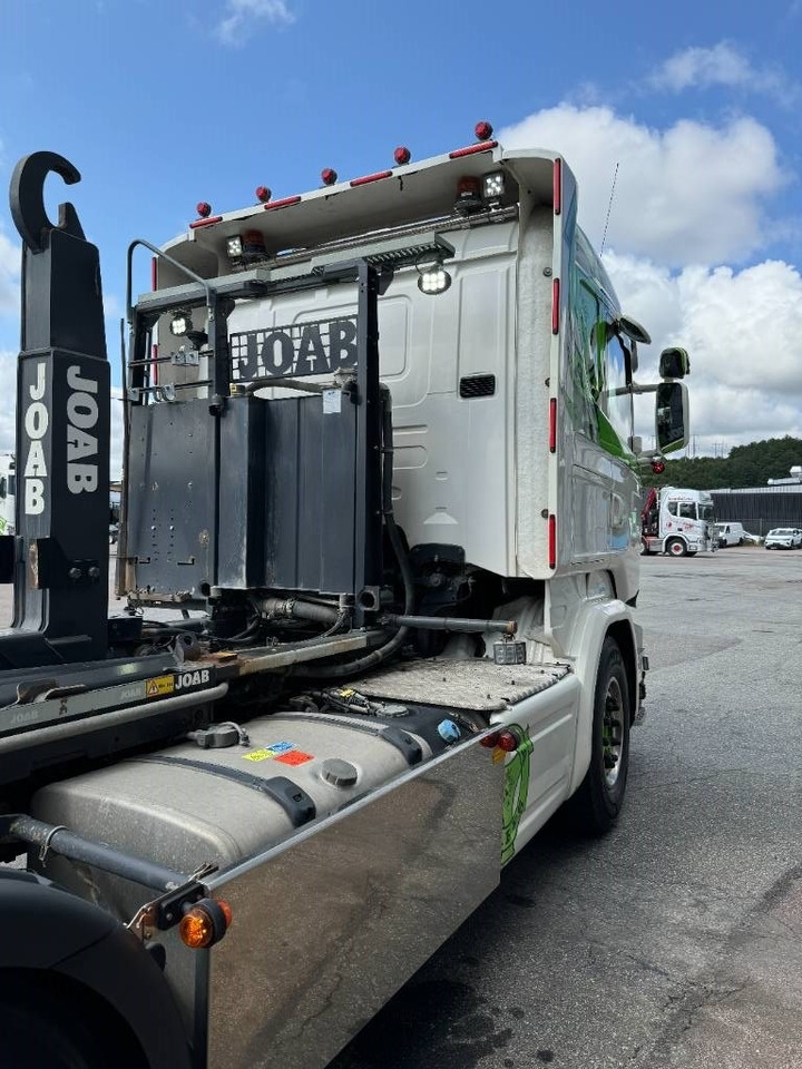 Scania R 520 LB8x4*4 - Hook lift truck: picture 4 Scania R 520 LB8x4*4 - Hook lift truck: picture 4
