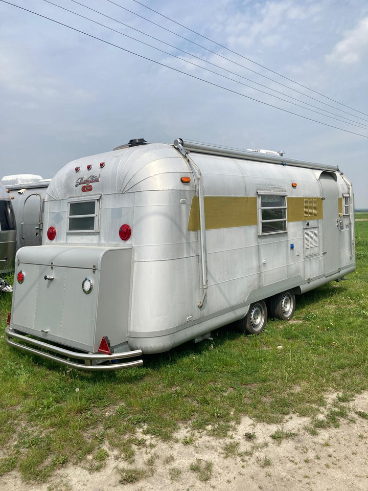 1968 Airstream Silver Streak 1968 Airstream Silver Streak – Fully Rebuilt Vintage Travel Trailer - Caravan: picture 2 1968 Airstream Silver Streak 1968 Airstream Silver Streak – Fully Rebuilt Vintage Travel Trailer - Caravan: picture 2