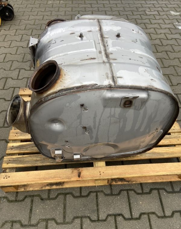 Obudowa katalizatora Volvo FH 4 katalizator puszka - Catalytic converter for Truck: picture 3 Obudowa katalizatora Volvo FH 4 katalizator puszka - Catalytic converter for Truck: picture 3