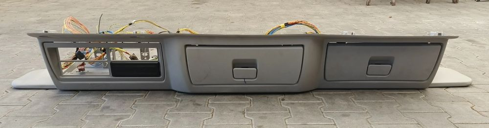 VOLVO FL KONSOLA PÓŁKA GÓRNA - Cab and interior for Truck: picture 1 VOLVO FL KONSOLA PÓŁKA GÓRNA - Cab and interior for Truck: picture 1