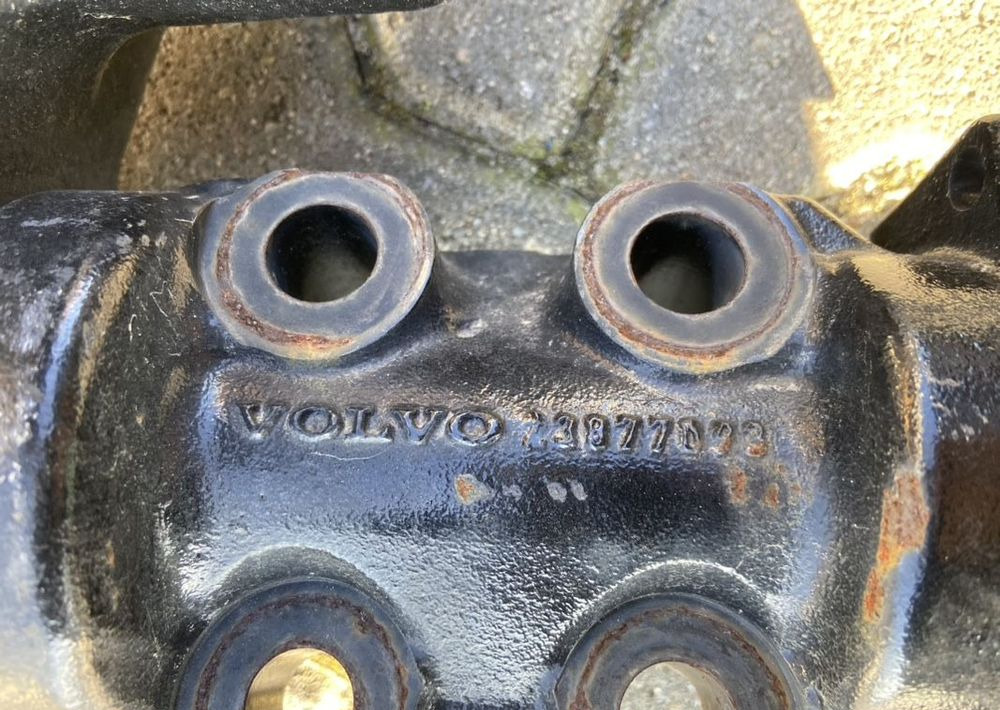 Wywrot Volvo FH 4 FH5 belka wywrotu zawieszenie - Cab suspension for Truck: picture 3 Wywrot Volvo FH 4 FH5 belka wywrotu zawieszenie - Cab suspension for Truck: picture 3