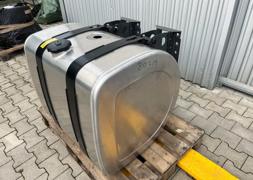 Zbiornik paliwa Volvo FH Renault 330 litrów bak jak nowy - Fuel system for Truck: picture 2 Zbiornik paliwa Volvo FH Renault 330 litrów bak jak nowy - Fuel system for Truck: picture 2