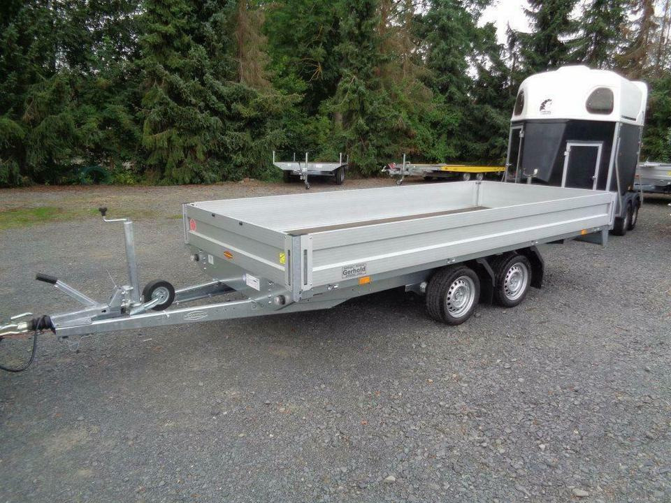 Böckmann PKW-Anhänger 2700 kg 13 Zoll-Räder Hochlader, sofort - Dropside/ Flatbed trailer: picture 1 Böckmann PKW-Anhänger 2700 kg 13 Zoll-Räder Hochlader, sofort - Dropside/ Flatbed trailer: picture 1