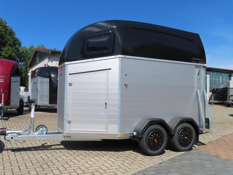 Böckmann Pferdeanhänger Champion Esprit Flügeltür Sattelkammer - Horse trailer: picture 3 Böckmann Pferdeanhänger Champion Esprit Flügeltür Sattelkammer - Horse trailer: picture 3