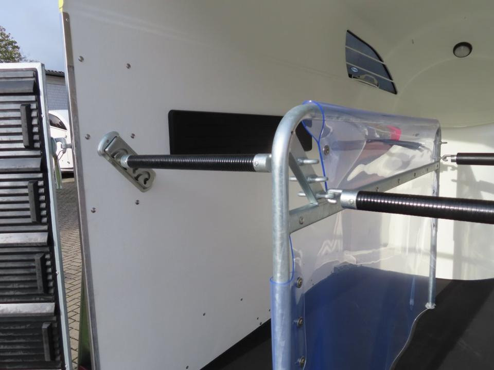 Horse trailer Böckmann Pferdeanhänger Comfort Flügeltür Sattelkammer 100km/h: picture 6