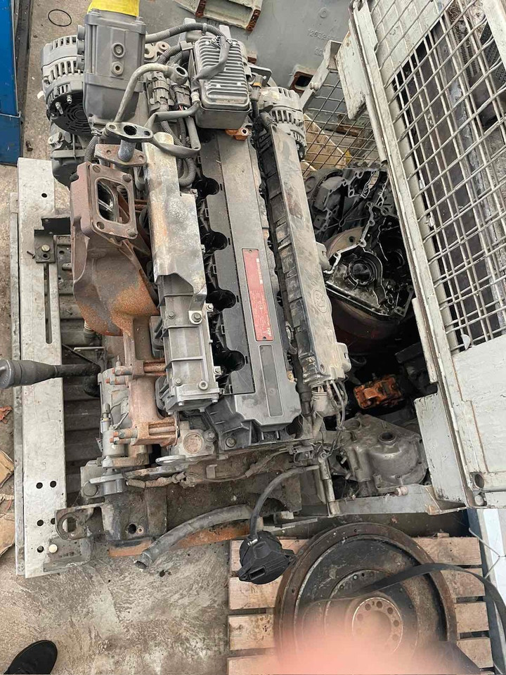 DEUTZ TCD 6.1 L6 Agri T4i - Engine for Farm tractor: picture 1 DEUTZ TCD 6.1 L6 Agri T4i - Engine for Farm tractor: picture 1