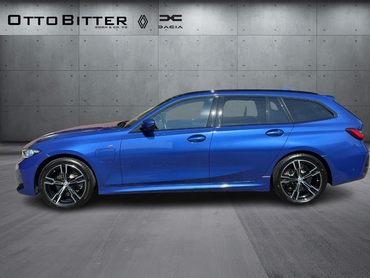 BMW 330 e Touring 360/M SPORT/COMFORTPAKET - Car: picture 2 BMW 330 e Touring 360/M SPORT/COMFORTPAKET - Car: picture 2