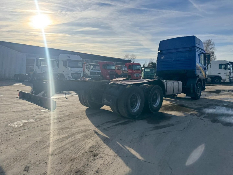 Cab chassis truck MAN 26.410 (BIG AXLE / 10 TIRES / 6X4 / 6 CYLINDER / MANUAL GEARBOX): picture 5