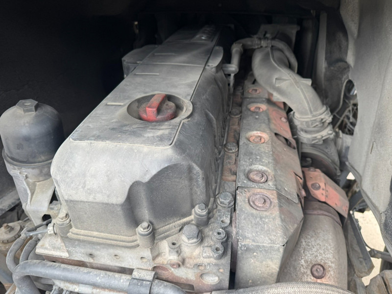 Tractor unit DAF 105 XF 460 Space Cab (MANUAL GEARBOX / BOITE MANUELLE / PERFECT): picture 16