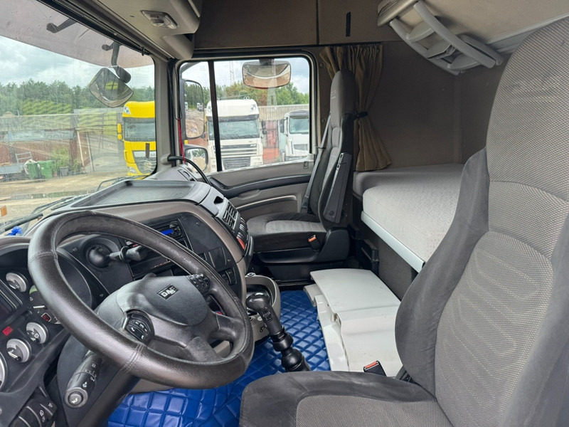 Tractor unit DAF 105 XF 460 Space Cab (MANUAL GEARBOX / BOITE MANUELLE / PERFECT): picture 12