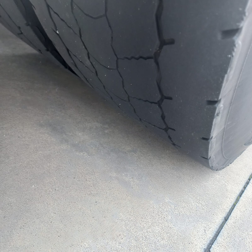 Tractor unit DAF XF530: picture 6