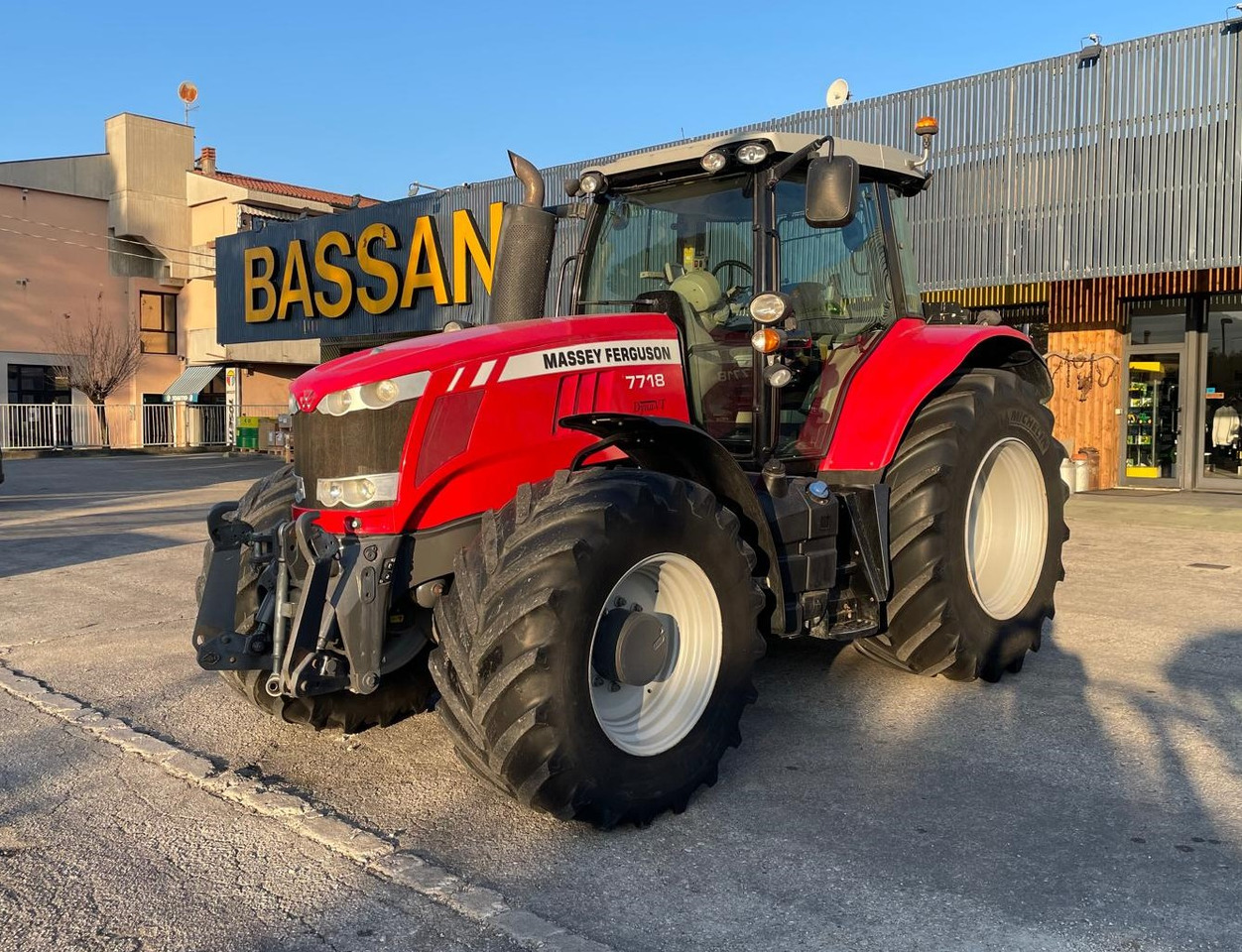 MASSEY FERGUSON 7718 DYNA-VT - Farm tractor: picture 1 MASSEY FERGUSON 7718 DYNA-VT - Farm tractor: picture 1